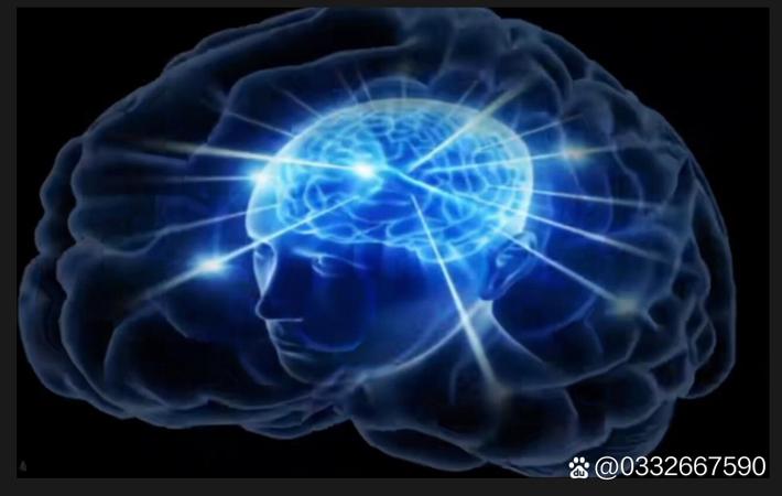 爆料网 - 某人气小花被扒整容前后对比,网友直呼认不出